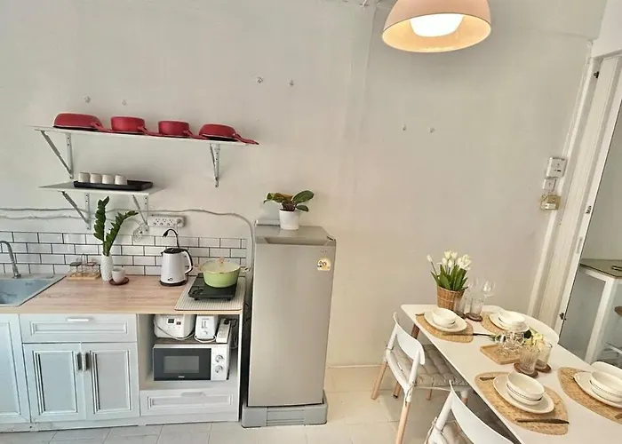 5br House Near Bts & Dmk, Free Van, Pets Ok, 9 *