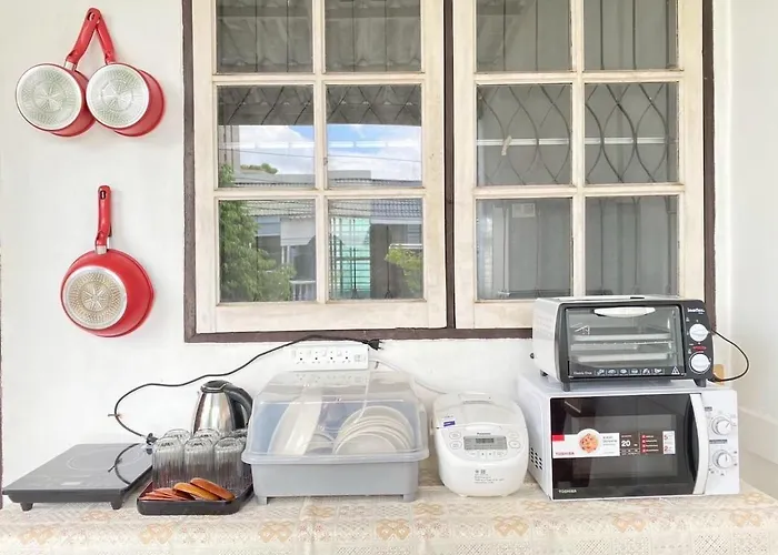 5br House Near Bts & Dmk, Free Van, Pets Ok, 9 *